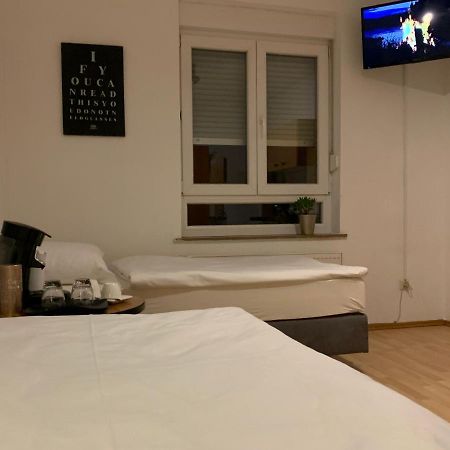 City Studio Am Hauptbahnhof Lägenhet Heilbronn Exteriör bild